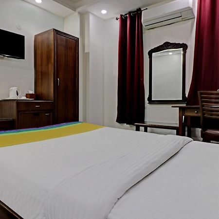 Itsy Hotels Hamlets Stay Noida Buitenkant foto