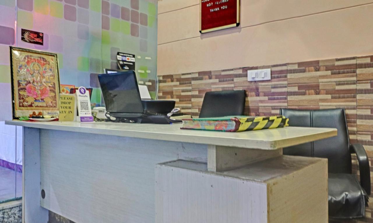 Itsy Hotels Hamlets Stay Noida Buitenkant foto