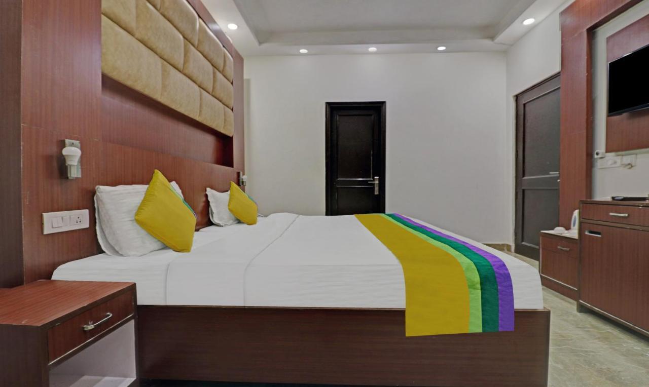 Itsy Hotels Hamlets Stay Noida Buitenkant foto