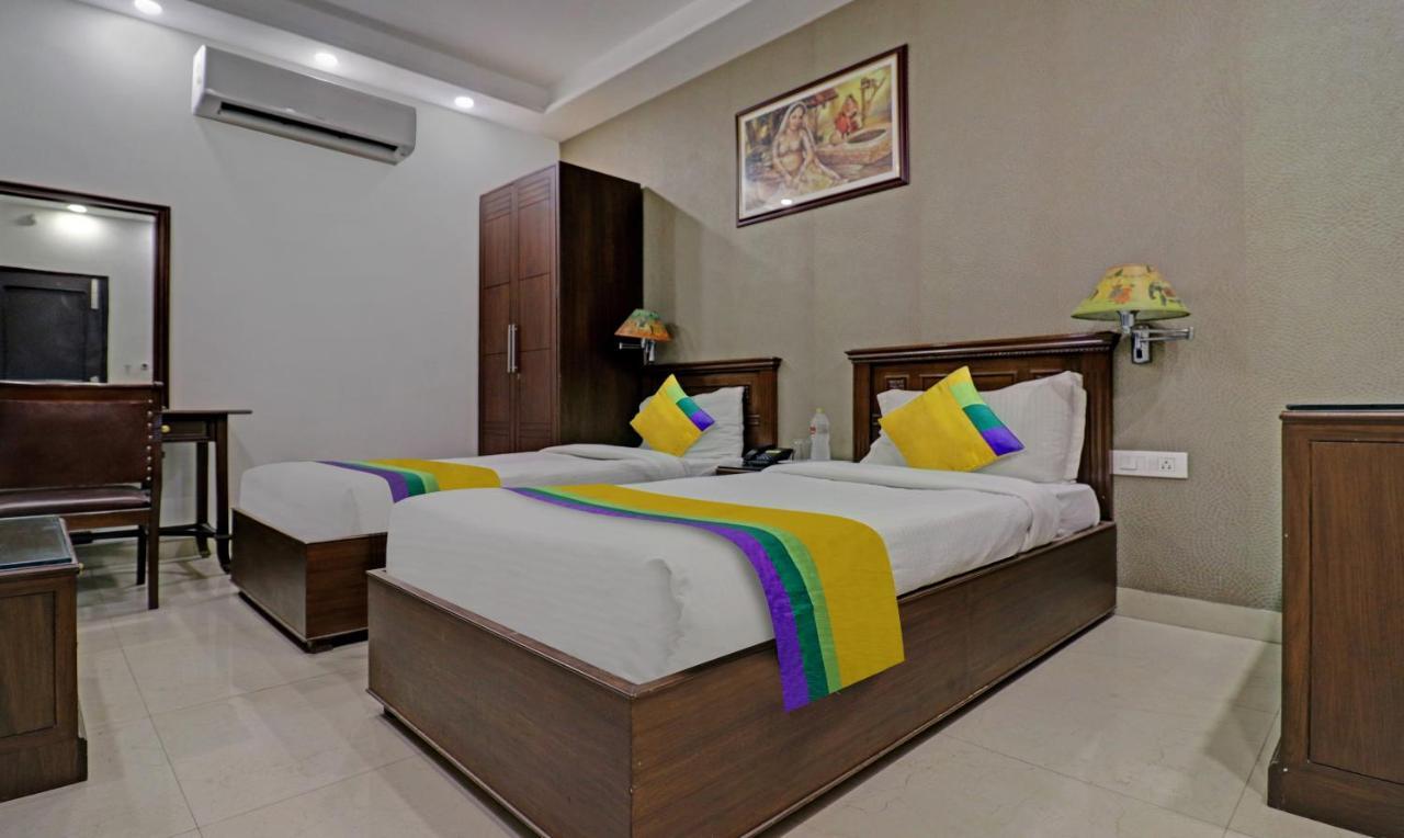 Itsy Hotels Hamlets Stay Noida Buitenkant foto