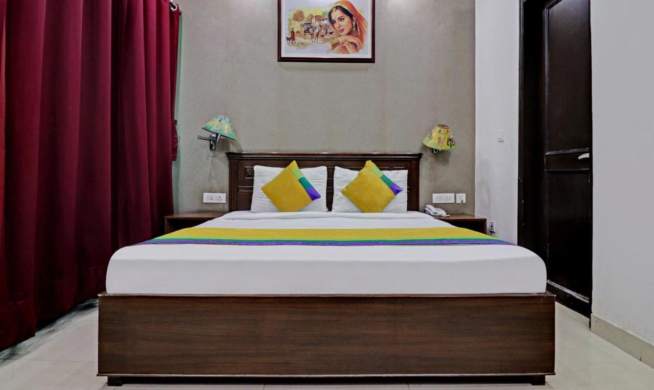 Itsy Hotels Hamlets Stay Noida Buitenkant foto